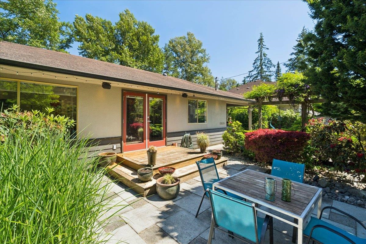 11626 243rd Street, Maple Ridge, BC, V4R 1M1