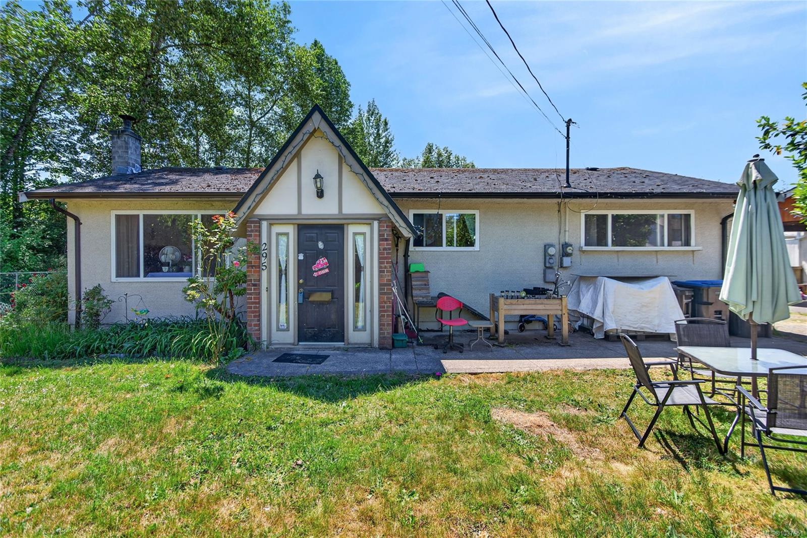 295 Centennial Drive, Courtenay, BC, V9N 5R6