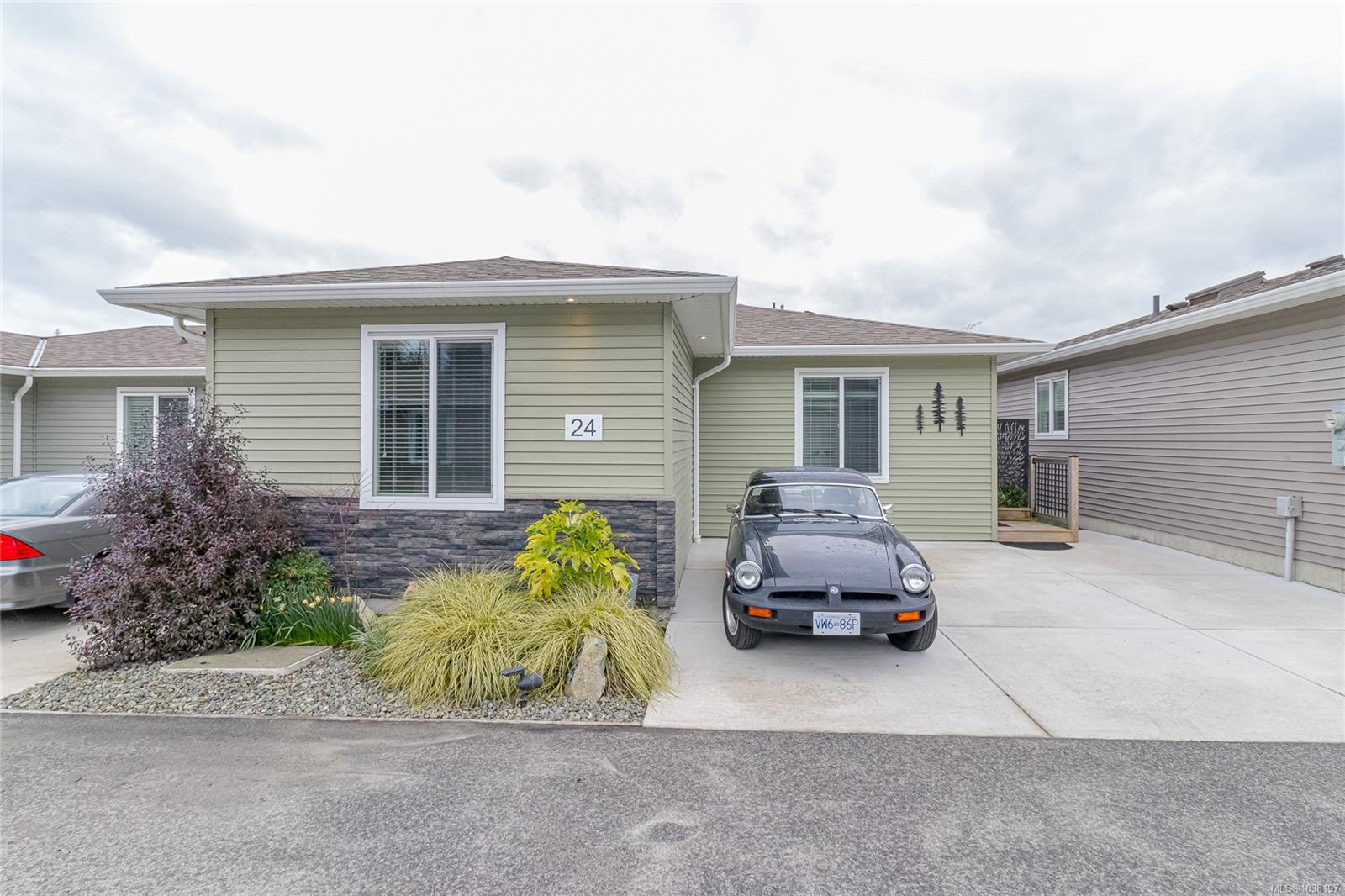 #24-7650 Qwuc Chus Lane, Central Saanich, BC, V8M 0B4 photo 2