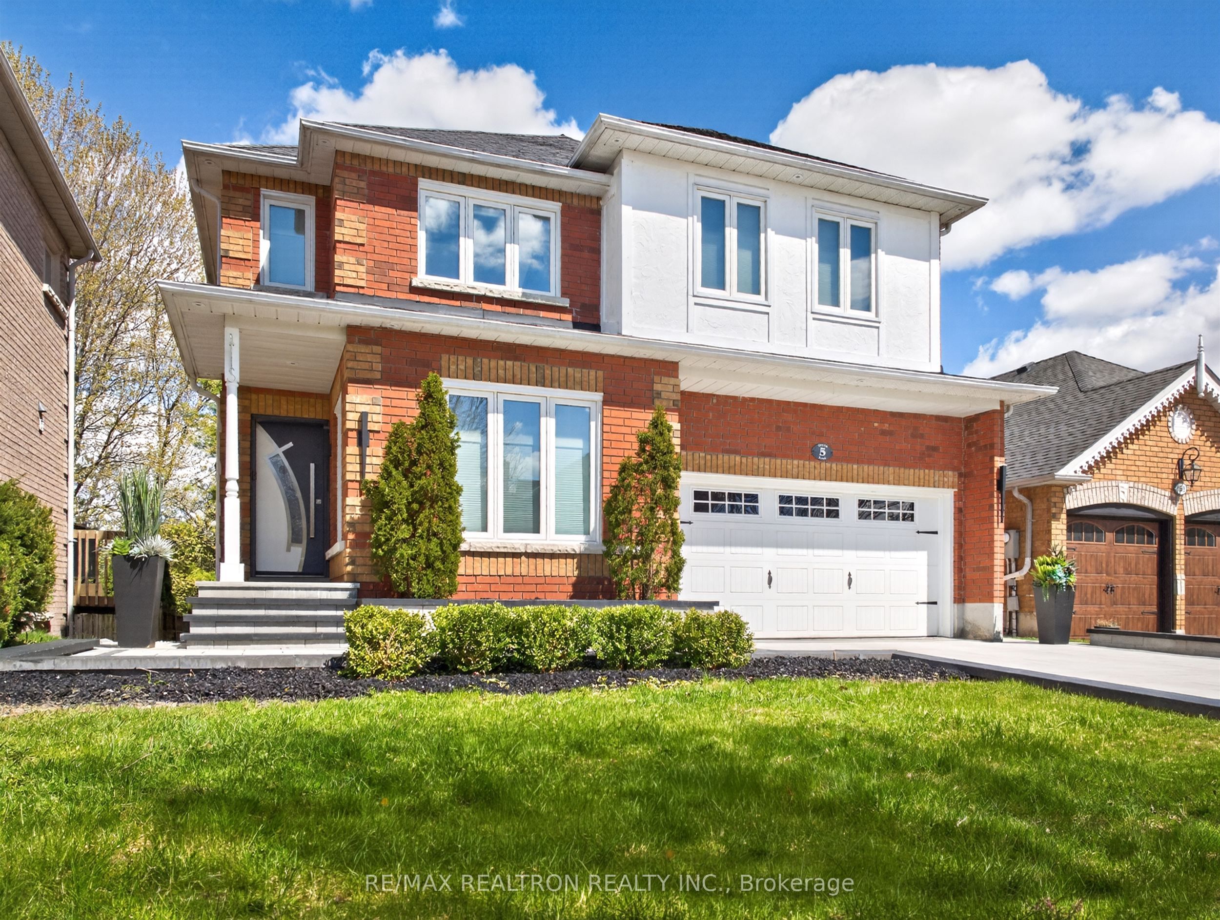 5 Yvonne Place, Aurora, ON, L4G 7E5 photo 5