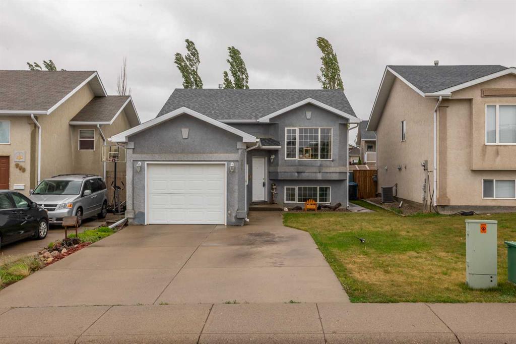781 Red Crow Boulevard W, Lethbridge, AB, T1K 7M4