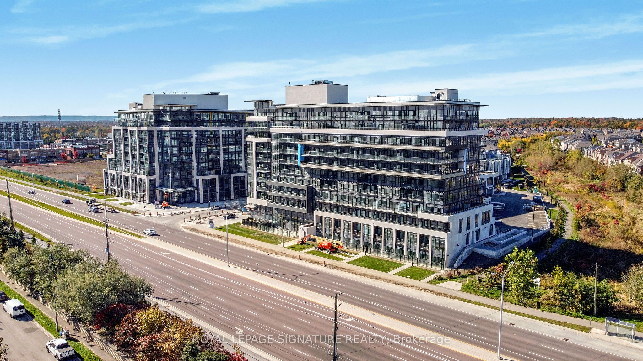 Additional image 2 of 234-395 Dundas Street W, Oakville, ON, L6M 5R8