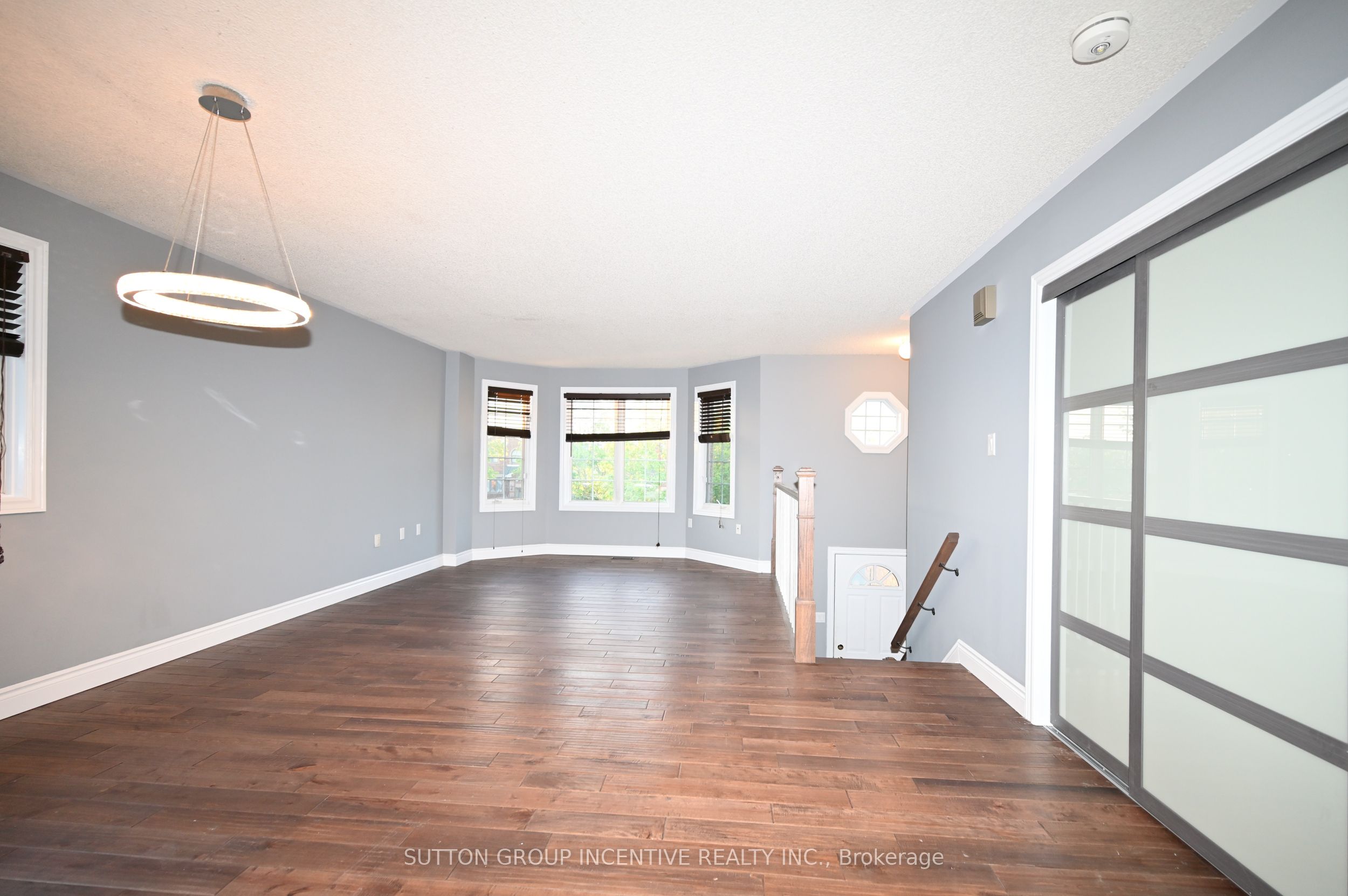 Additional image 3 of UPPER-39 Jones Drive, Barrie, ON, L4M 6H7