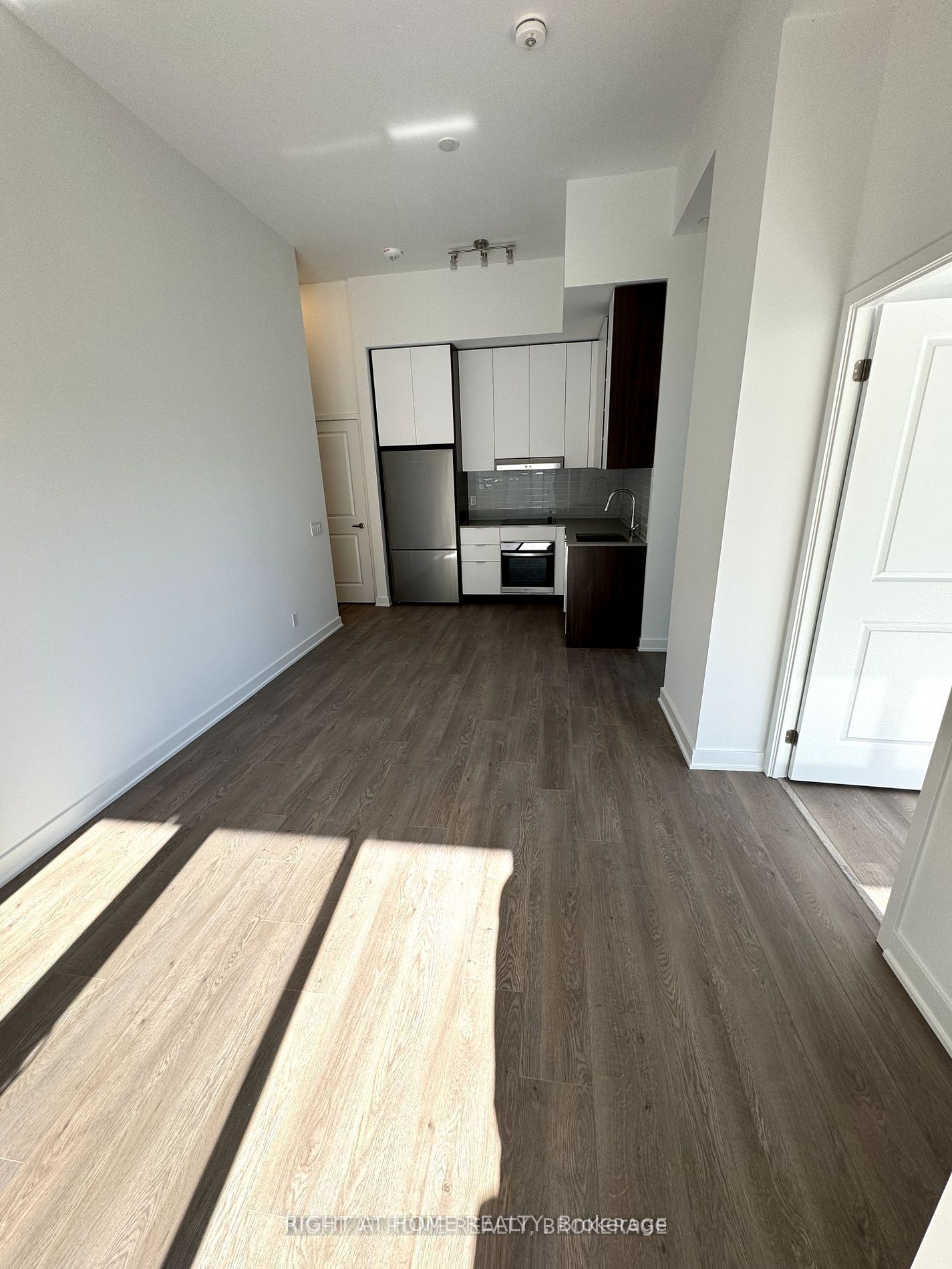 LP22-543 Richmond Street W, Toronto, ON, M5V 1Y6 photo 3
