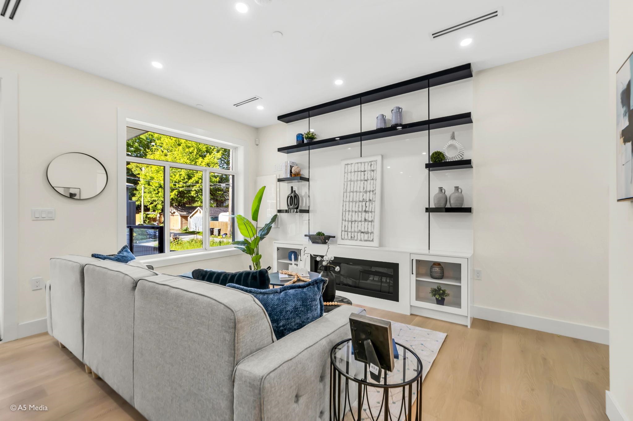 Additional image 5 of 1-281 48th Avenue E, Vancouver, BC, V5W 2C9