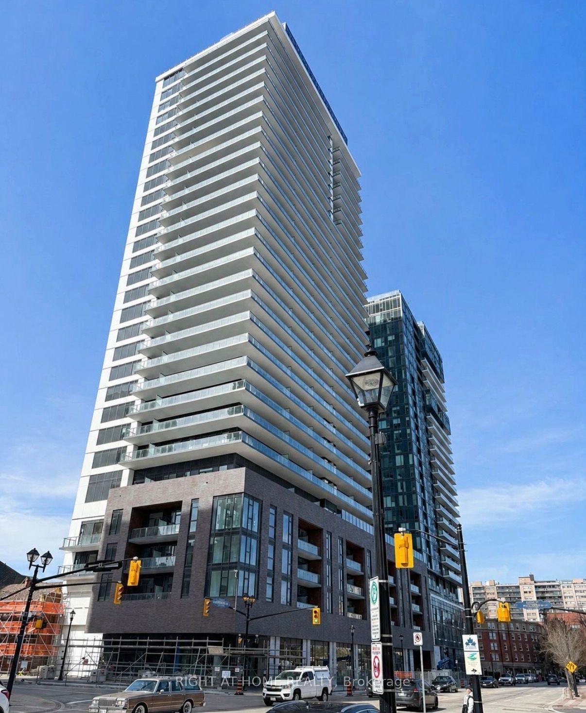 2307-2075 Lakeshore Road, Burlington, ON, L7R 1E2