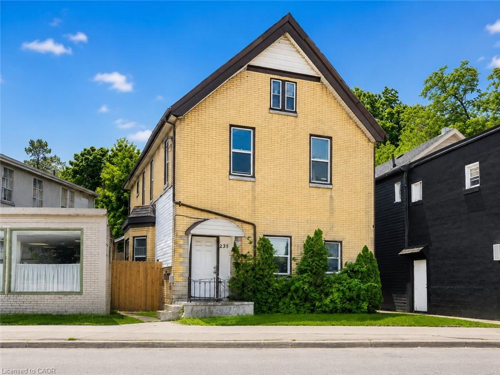 235 Hamilton Road, London, ON, N5Z 1P9
