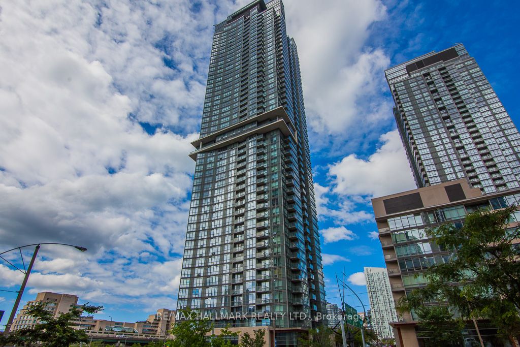 3016-11 Brunel Court, Toronto, ON, M5V 3Y3