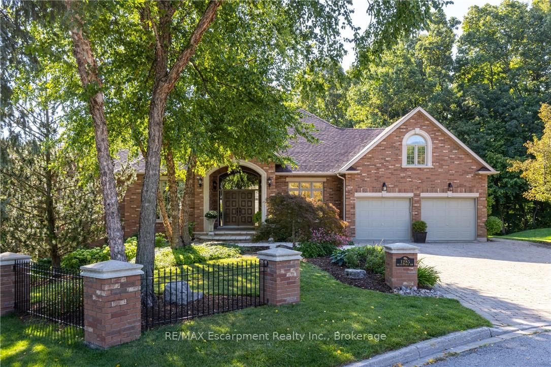 1285 Beaufort Drive, Burlington, ON, L7P 4V9 photo 2