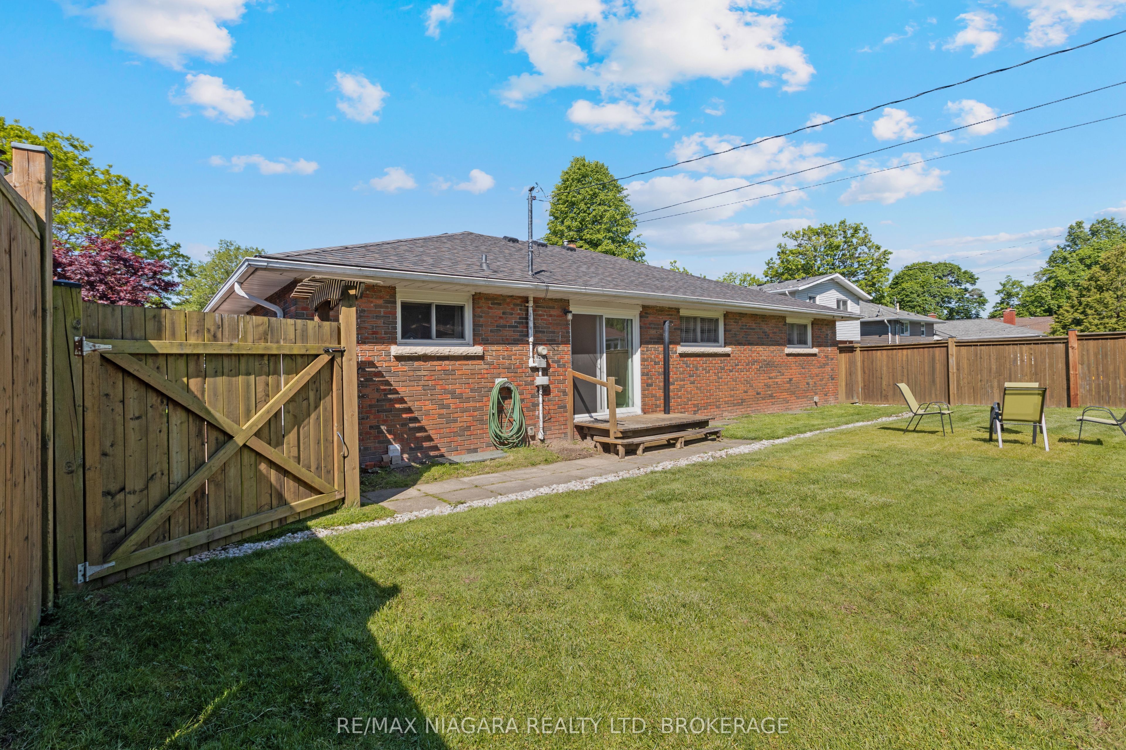 12 Claremount Circle, Welland, ON, L3C 2P5 photo 4