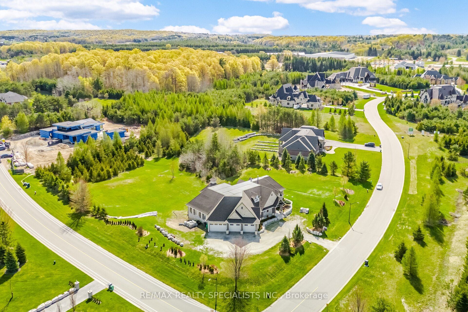 1 Edgewild Drive, Caledon, ON, L7E 4H7 photo 2