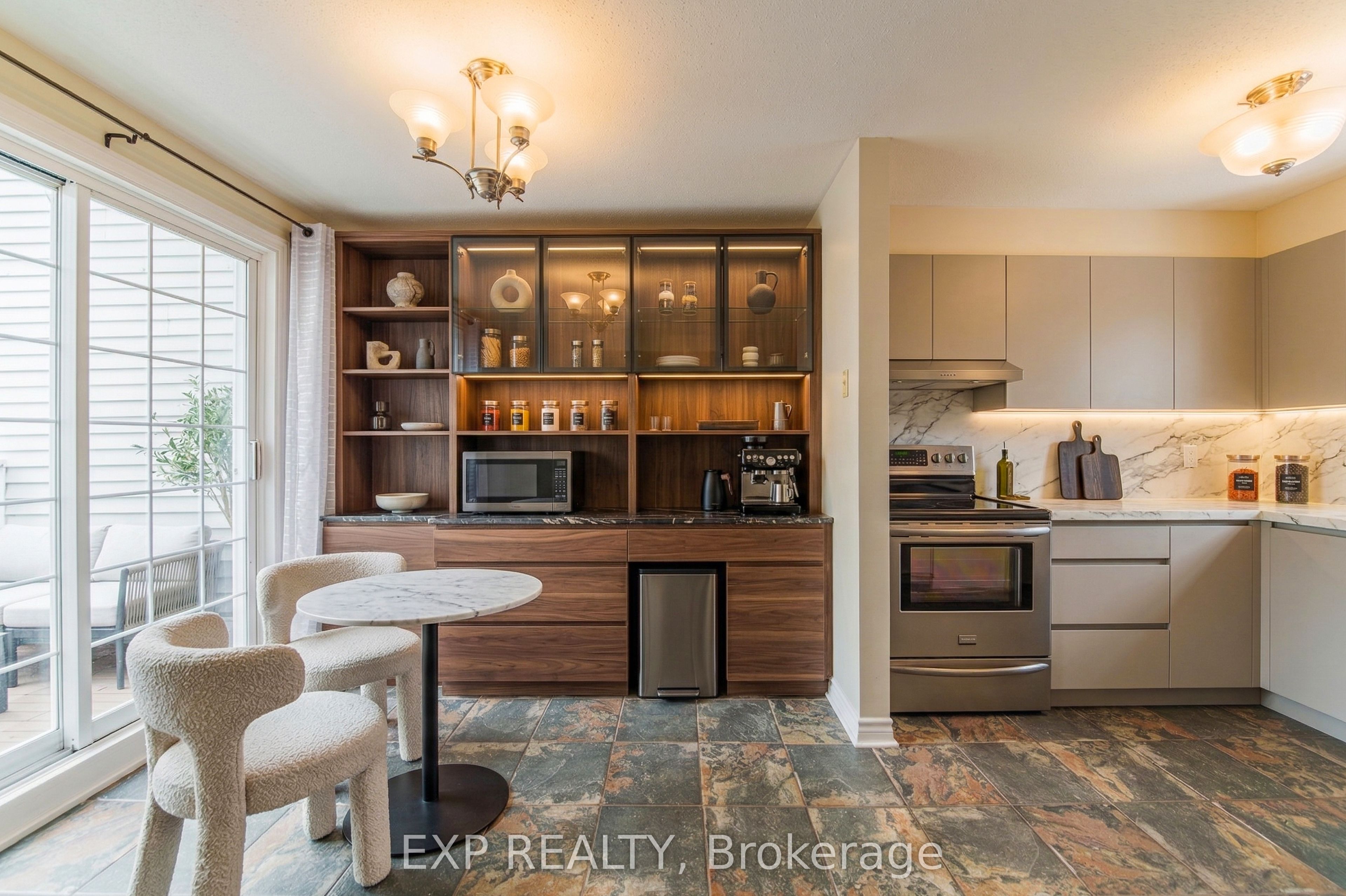 10 Castlegreen Private, Ottawa, ON, K1T 3N2 photo 5