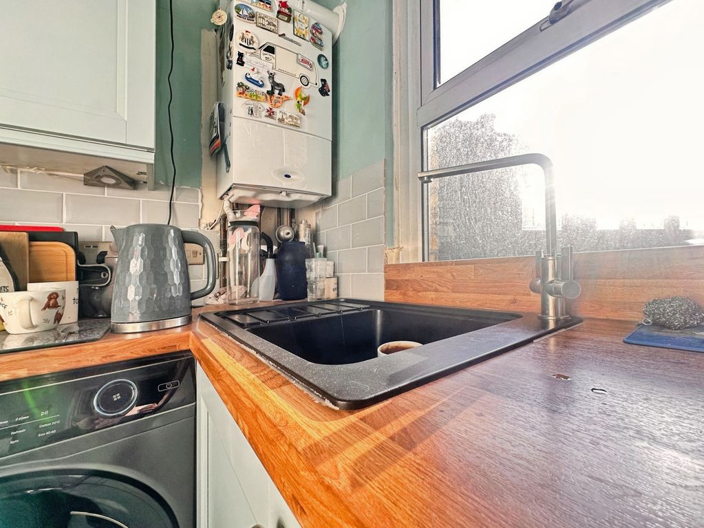 Additional image 13 of 1 bed flat for saleHigh Street, Sheerness ME12