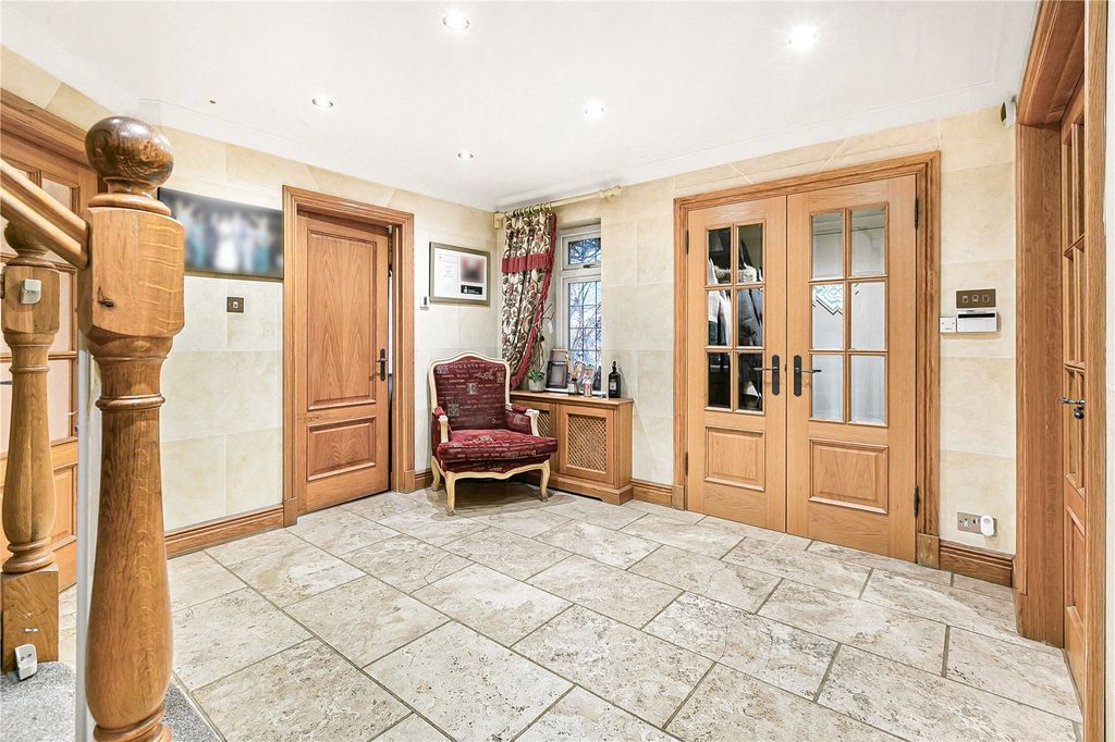 Additional image 13 of 5 bed detached house for saleNewlands Avenue, Radlett, Hertfordshire WD7