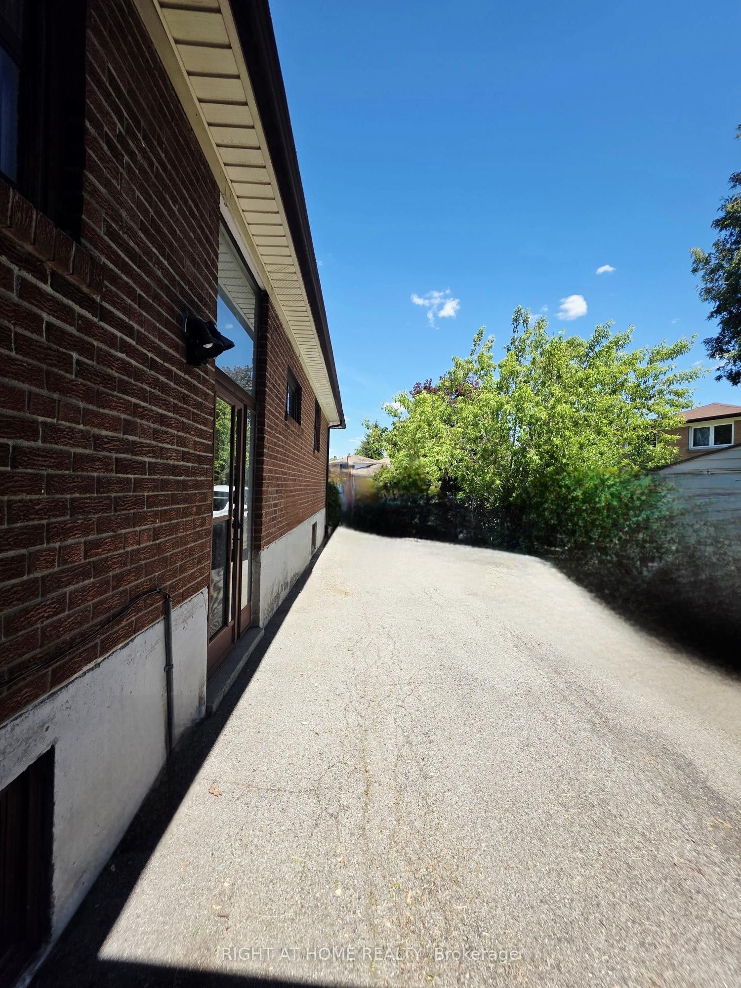 Additional image 5 of 3556 Monica Drive, Mississauga, ON, L4T 2E5