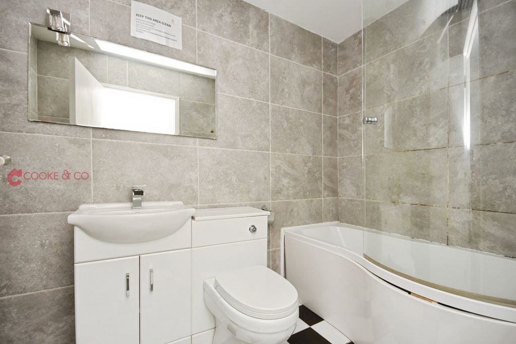 Additional image 9 of 8 bed flat for saleArklow Square, Ramsgate, Kent CT11