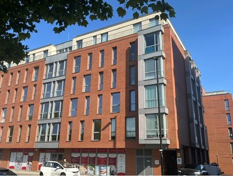 Lighterage Court, High Street, Brentford TW8