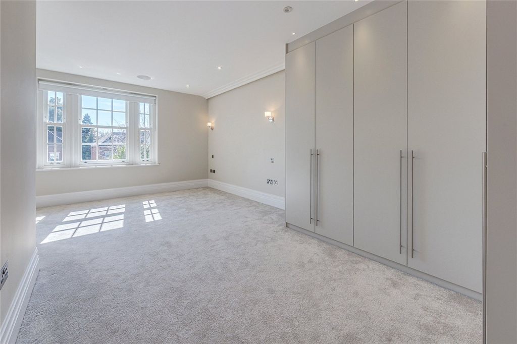 Additional image 13 of 2 bed flat for saleWatford Road, Radlett, Hertfordshire WD7