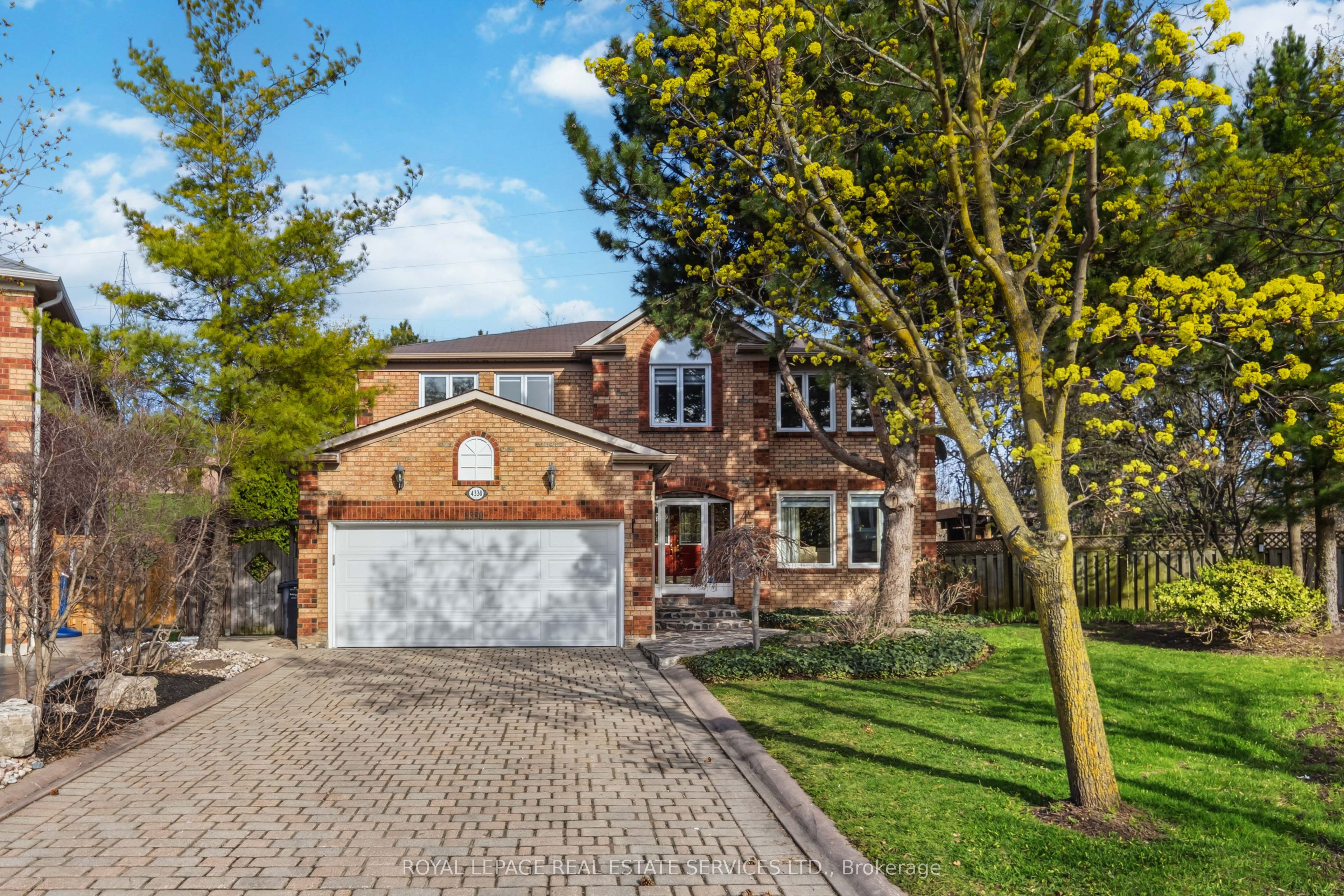 Additional image 2 of 4330 Spinningdale Court, Mississauga, ON, L5M 3J8