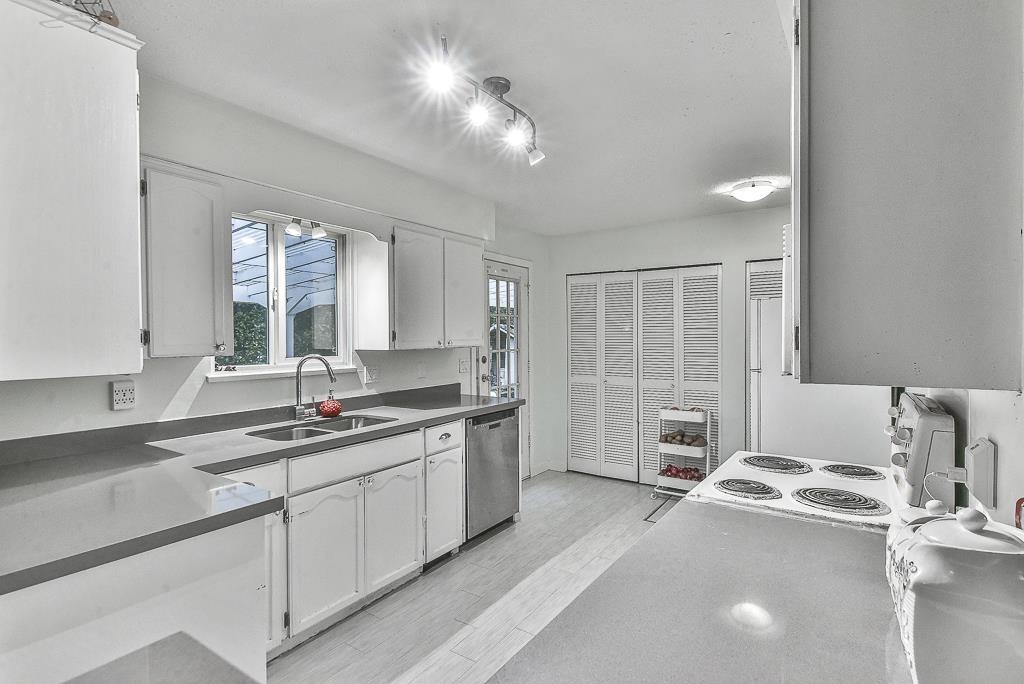 23740 Fraser Highway, Langley, BC, V2Z 2K8 photo 3