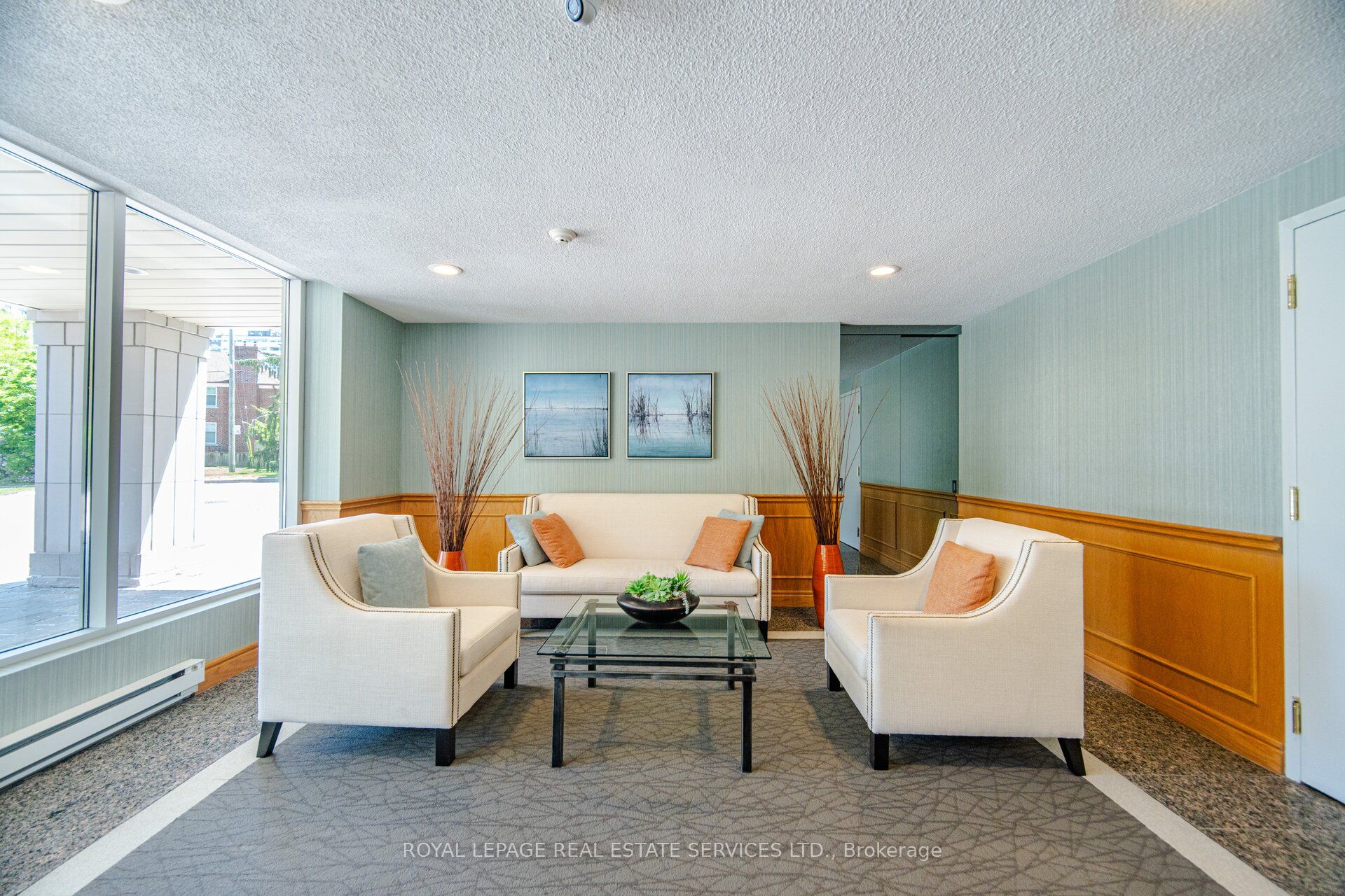 Additional image 6 of PH403-30 Anglesey Boulevard, Toronto, ON, M9A 3B5