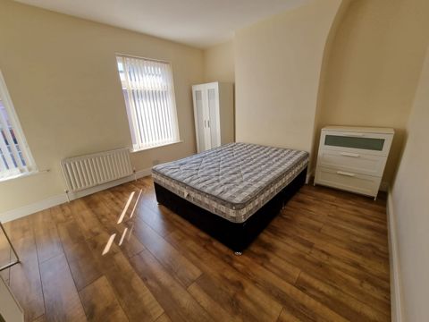 Kippax Street M14