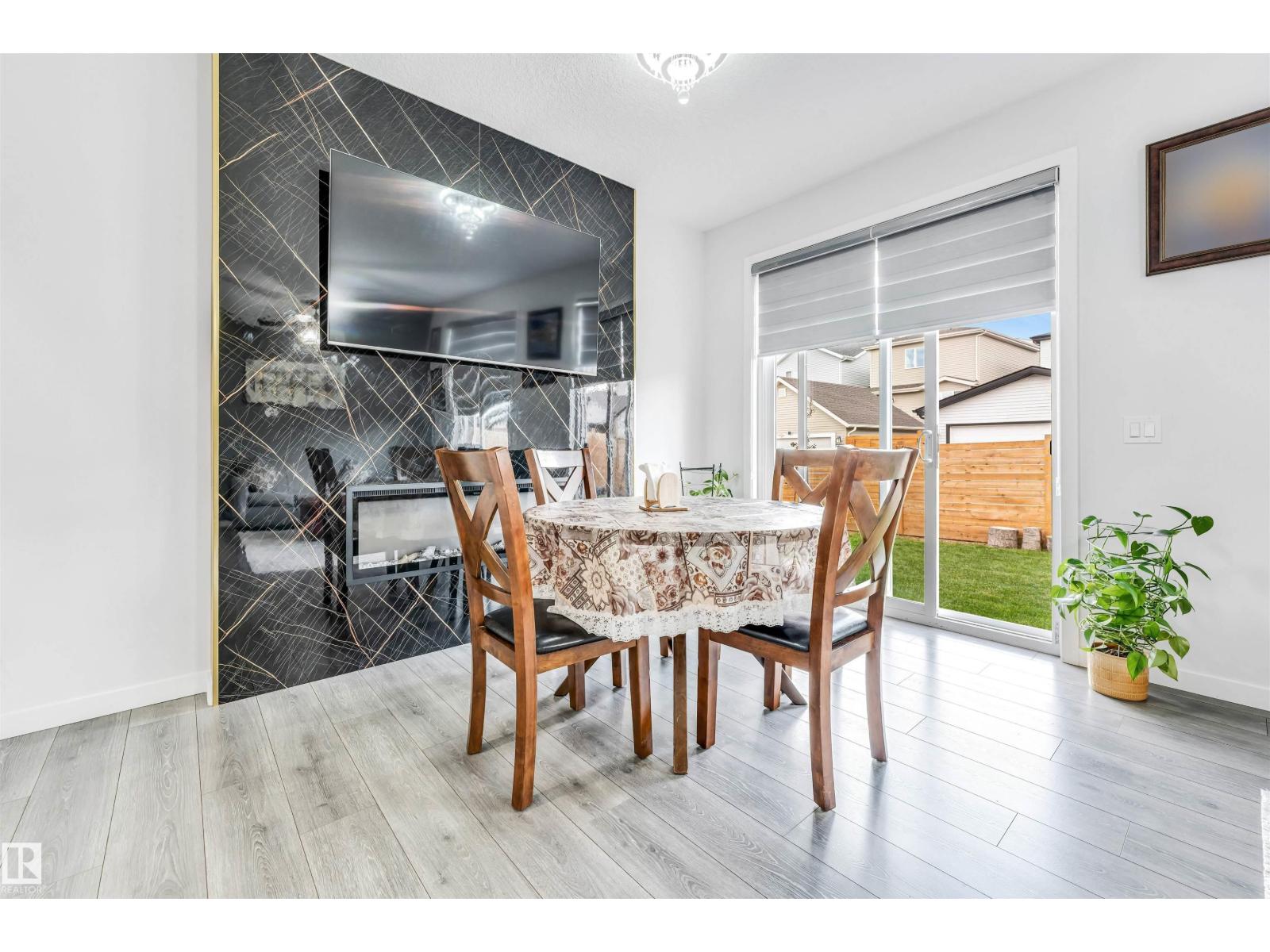 Additional image 6 of 425 41 Street SW, Edmonton, AB, T6X1A5
