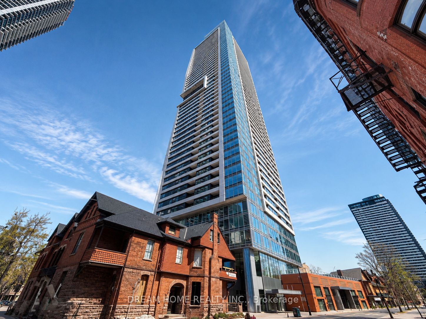 806-609 Sherbourne Street, Toronto, ON, M4X 0A4