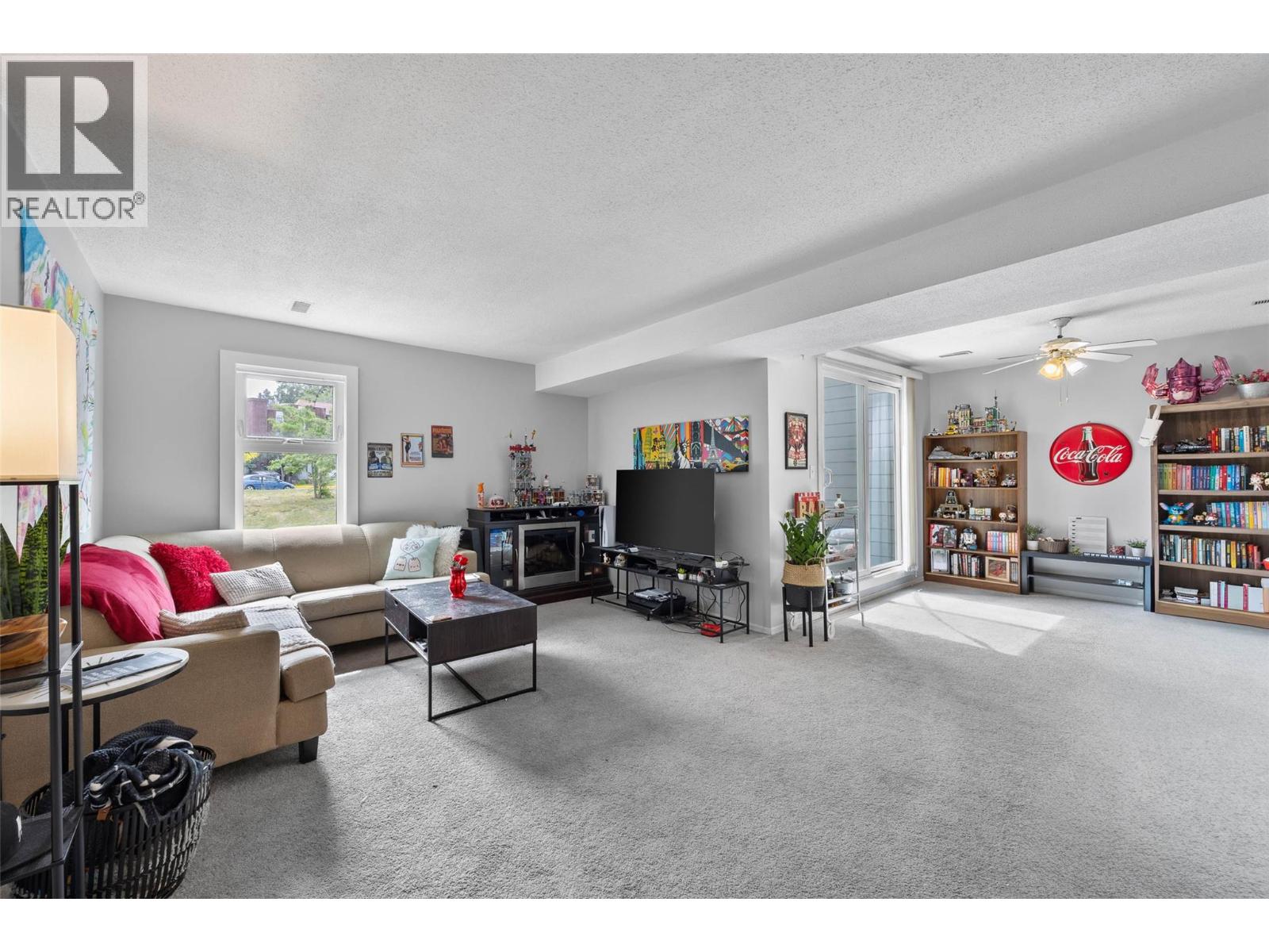 23-1435 Summit Drive, Kamloops, BC, V2E1S4 photo 4