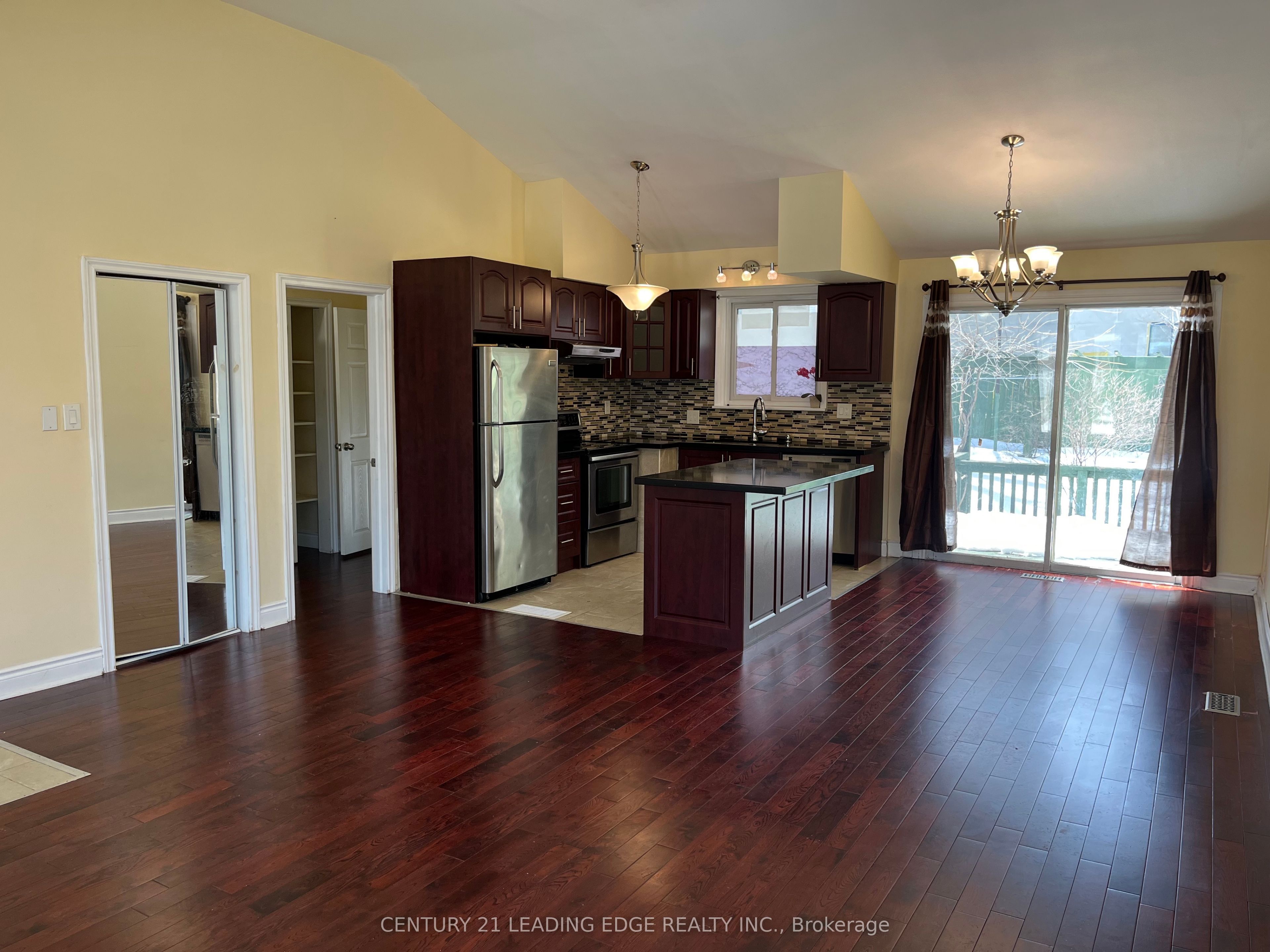 28 Ivanhoe Court, Toronto, ON, M1R 3G9 photo 2