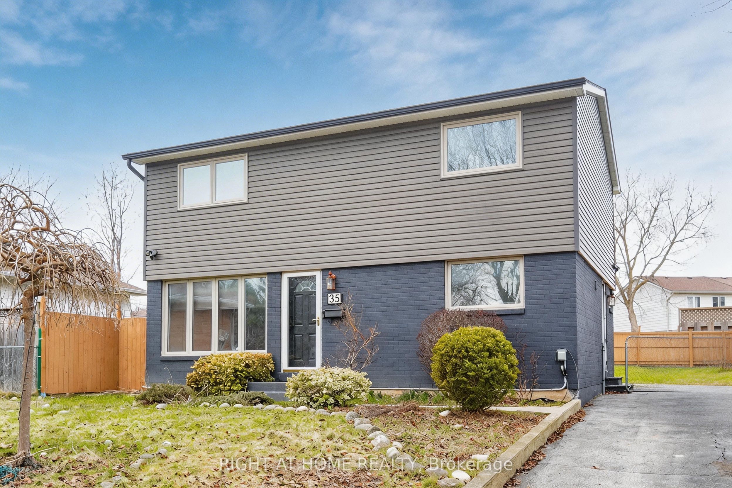 35 Tillbrook Court, Toronto, ON, M1B 1N5