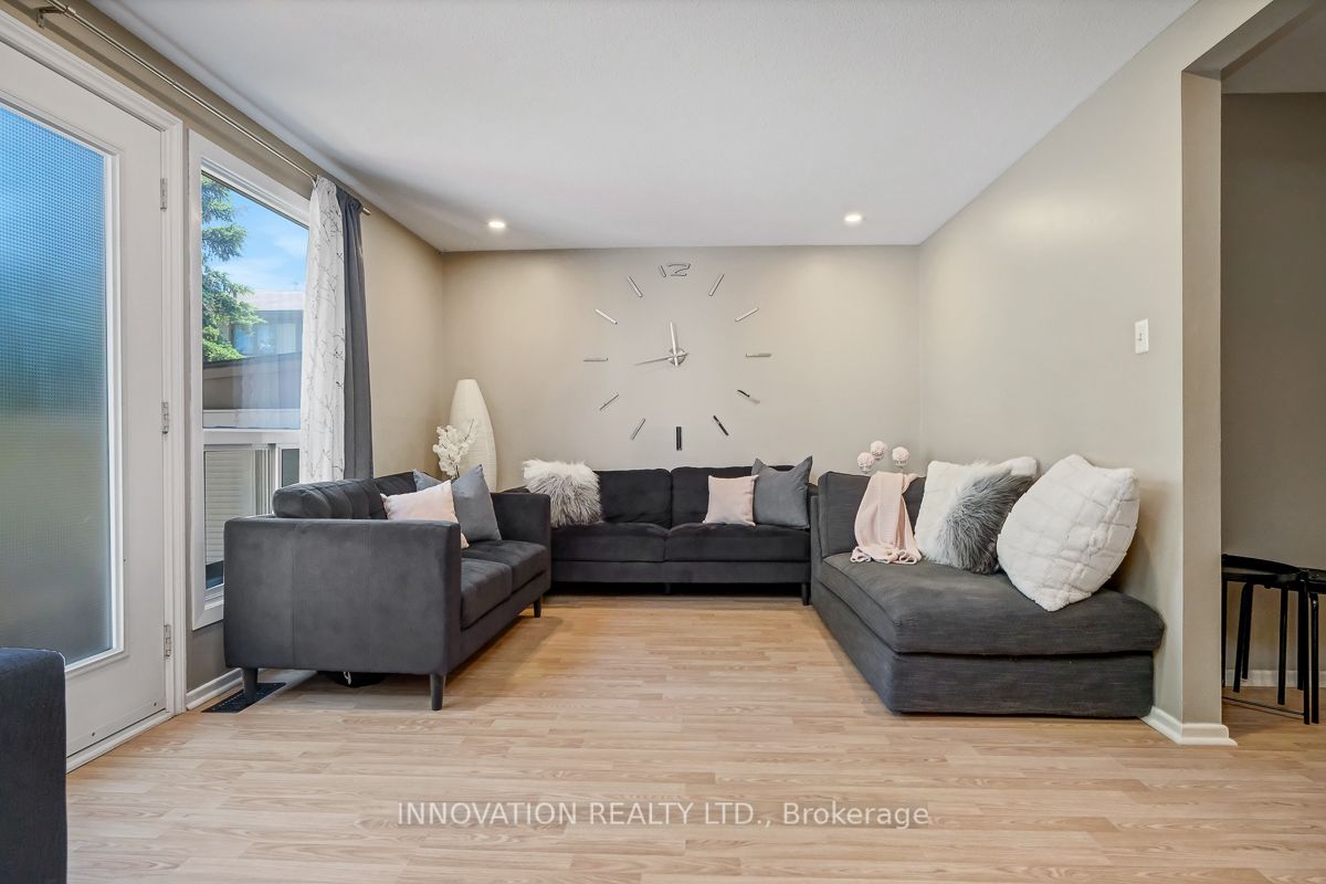 Additional image 6 of 2113 Stonehenge Crescent, Ottawa, ON, K1B 4N7