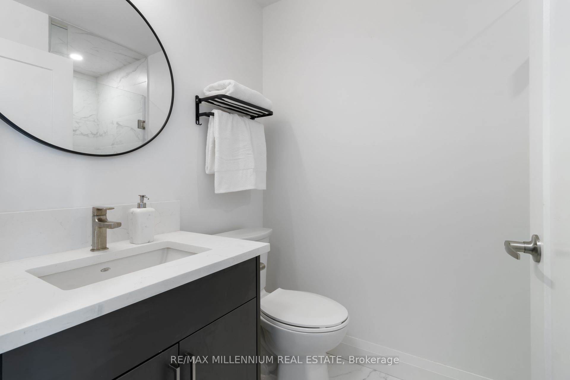 1302-500 Brock Avenue, Burlington, ON, L7S 0A5 photo 3