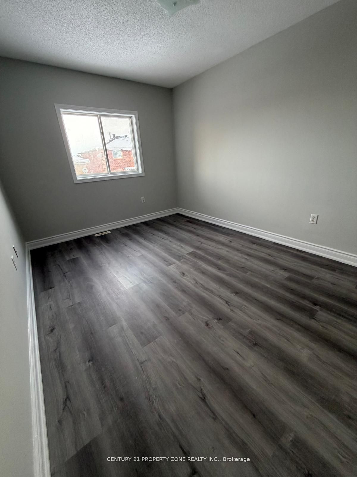 42 Patrick Drive, Barrie, ON, L4N 0H1 photo 4