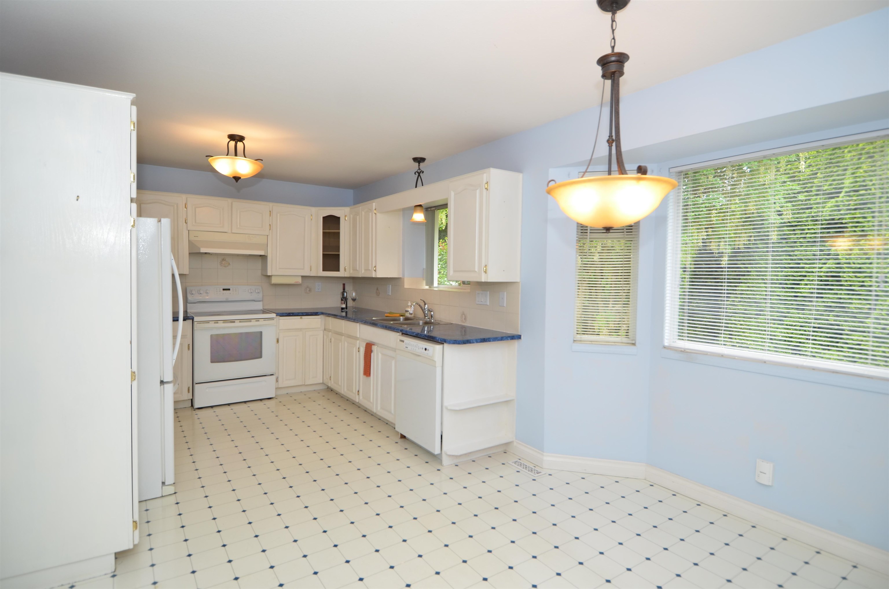 8986 Watson Court, Delta, BC, V4C 8A1 photo 5