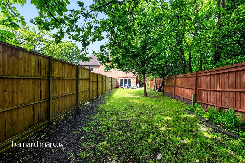 Additional image 12 of 4 bed property for saleLondon Road, Redhill RH1