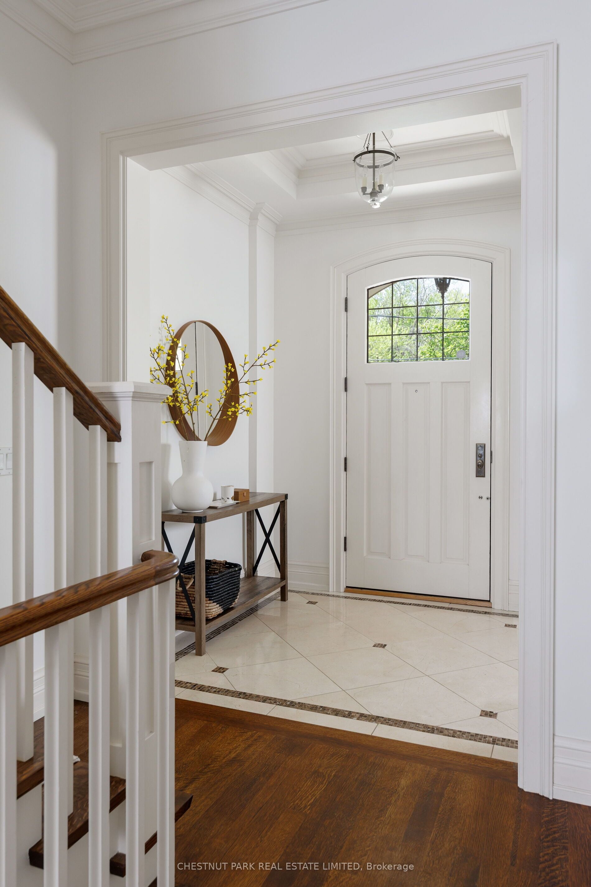7 Strathgowan Crescent, Toronto, ON, M4N 2Z6 photo 2