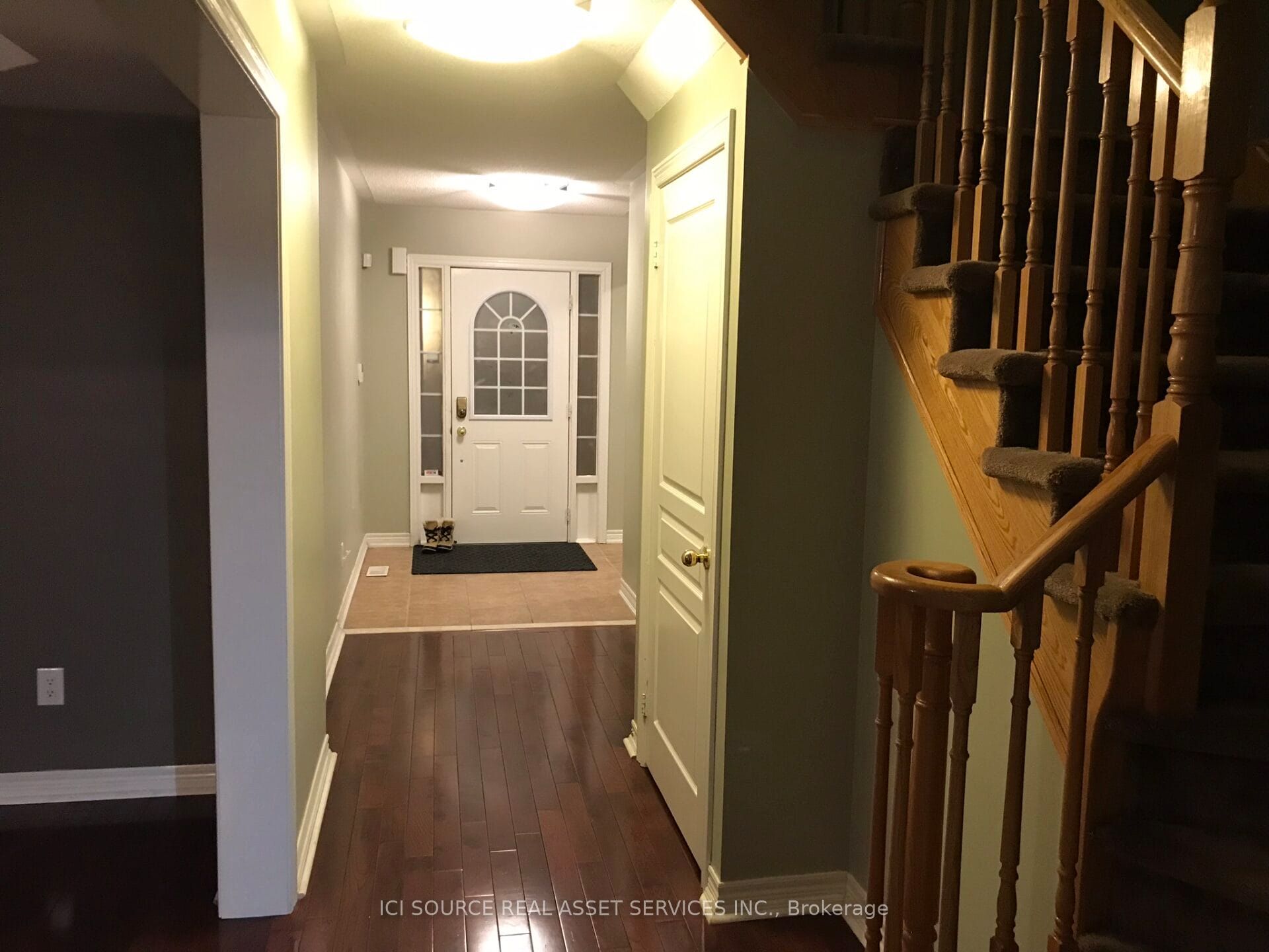 42 Keywood Street, Ajax, ON, L1Z 2E5 photo 3