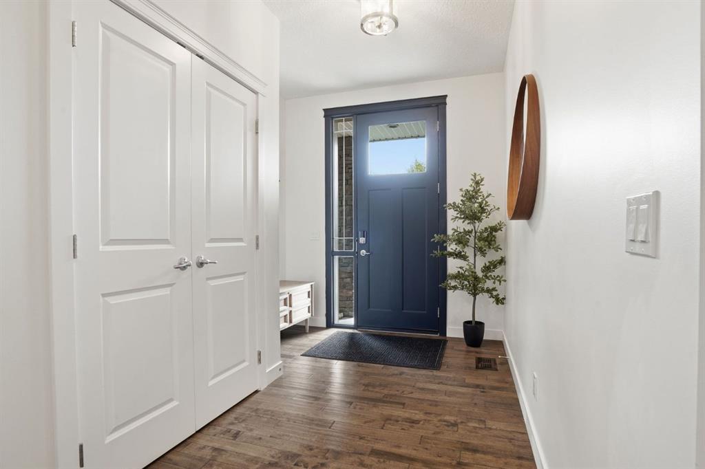 37 Walden Park SE, Calgary, AB, T2X 0Z2 photo 4