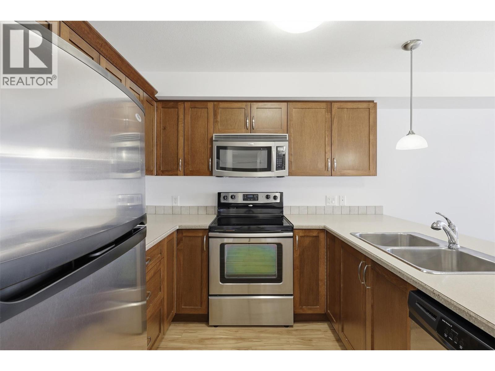 513-689 Tranquille Road, Kamloops, BC, V2B0C7 photo 3