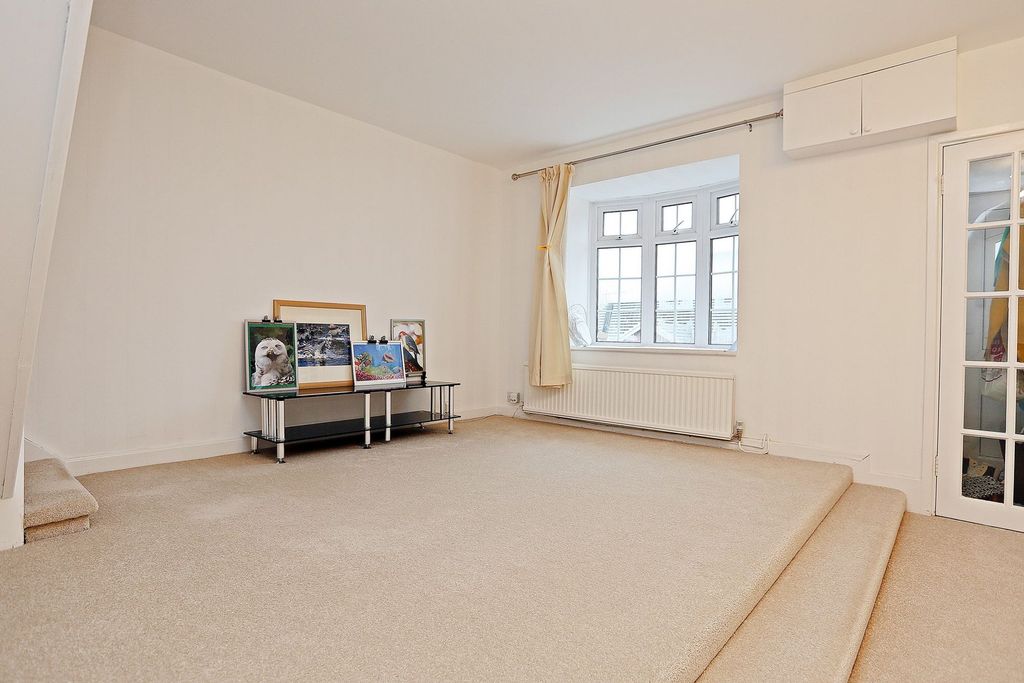 Additional image 5 of 3 bed terraced house for salePantygraigwen Road, Pontypridd CF37