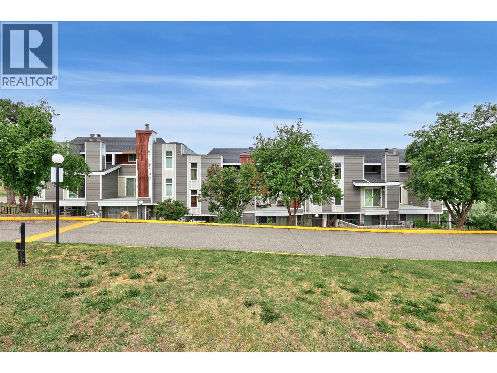 23-1435 Summit Drive, Kamloops, BC, V2E1S4