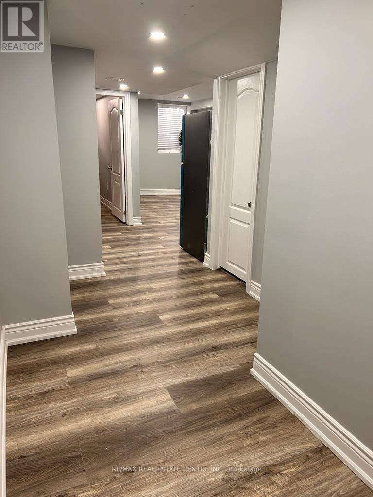 (Bsmt)-5 Balckberry Valley Crescent, Caledon, ON, L7C3Z7 photo 3