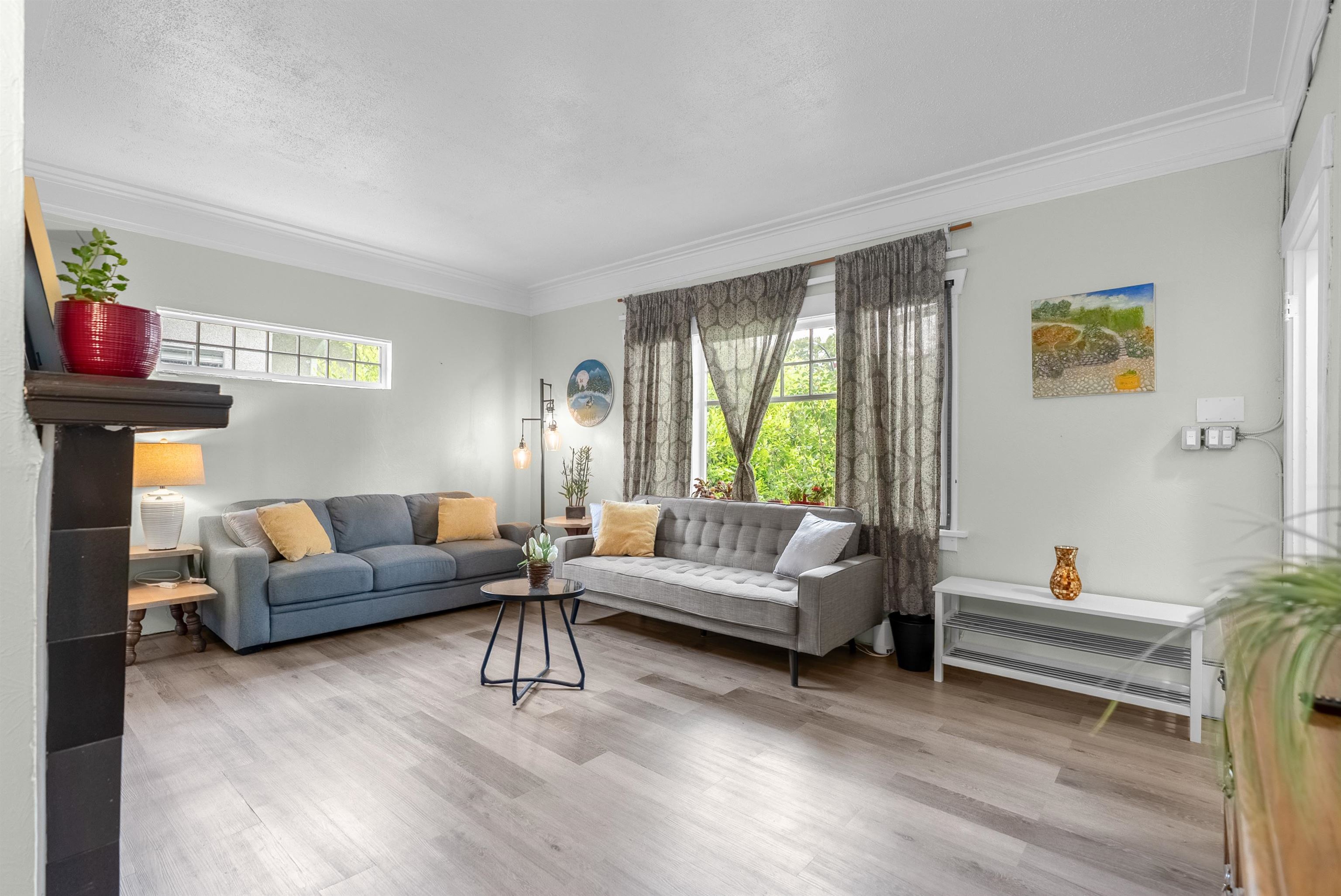3425 8th Avenue W, Vancouver, BC, V6R 1Y6 photo 2