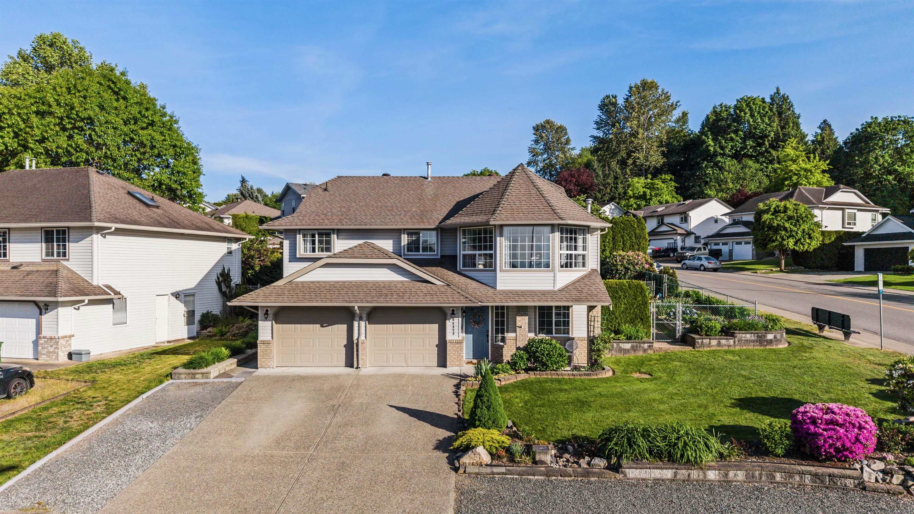 34858 Millar Crescent, Abbotsford, BC, V2S 7K5 photo 2