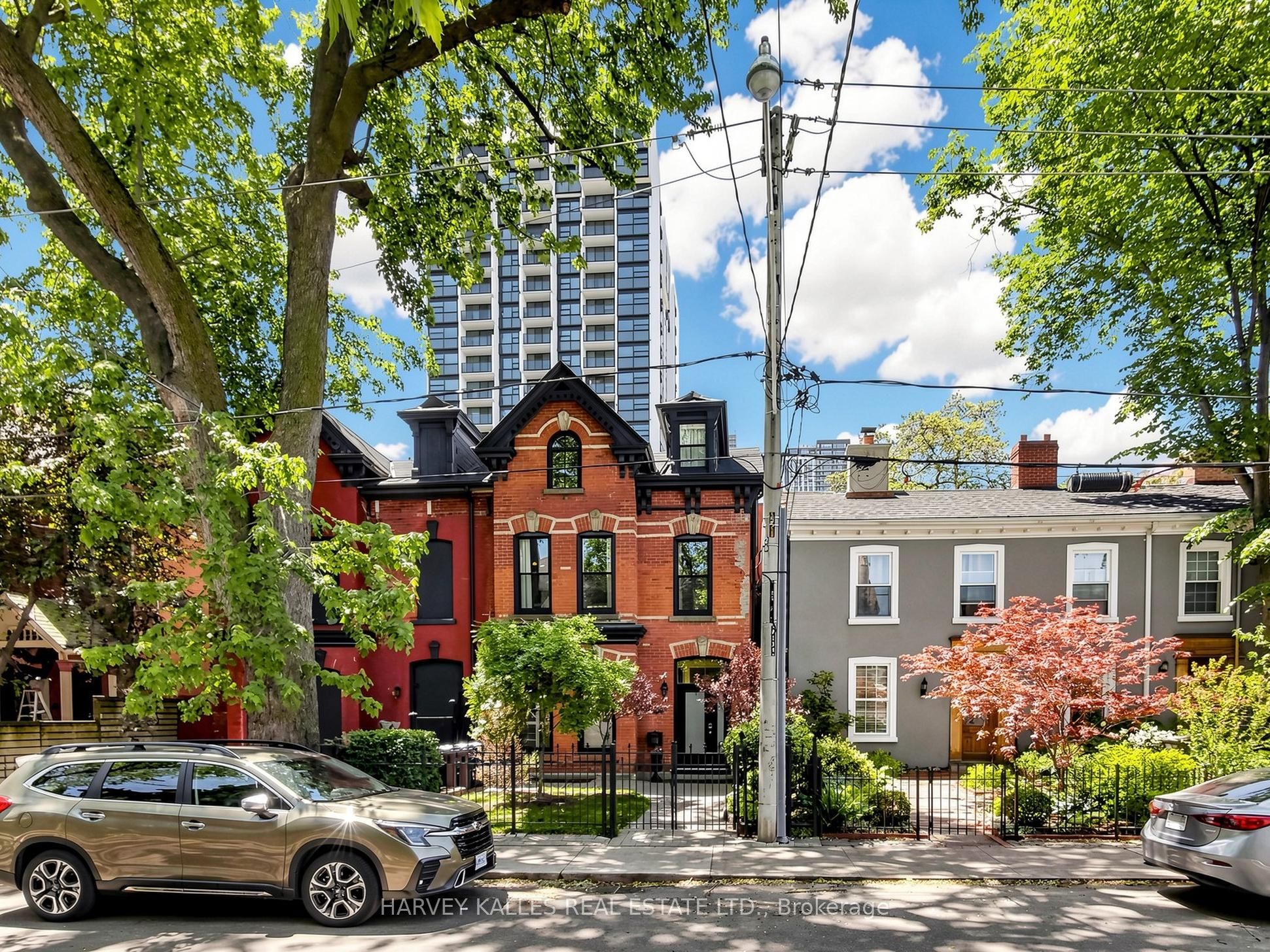 2-134 Seaton Street, Toronto, ON, M5A 2T3