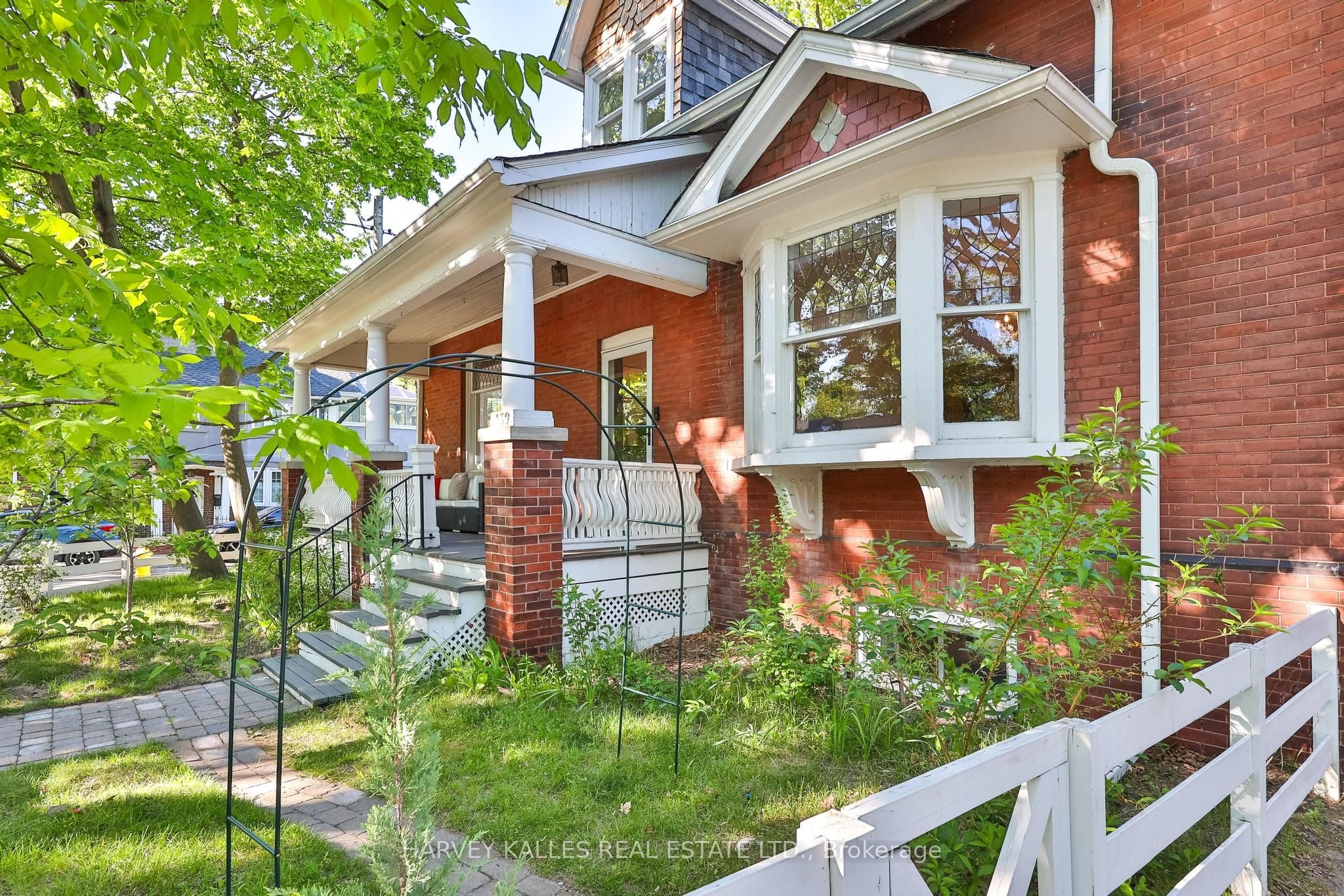 139 Hammersmith Avenue, Toronto, ON, M4E 2W5