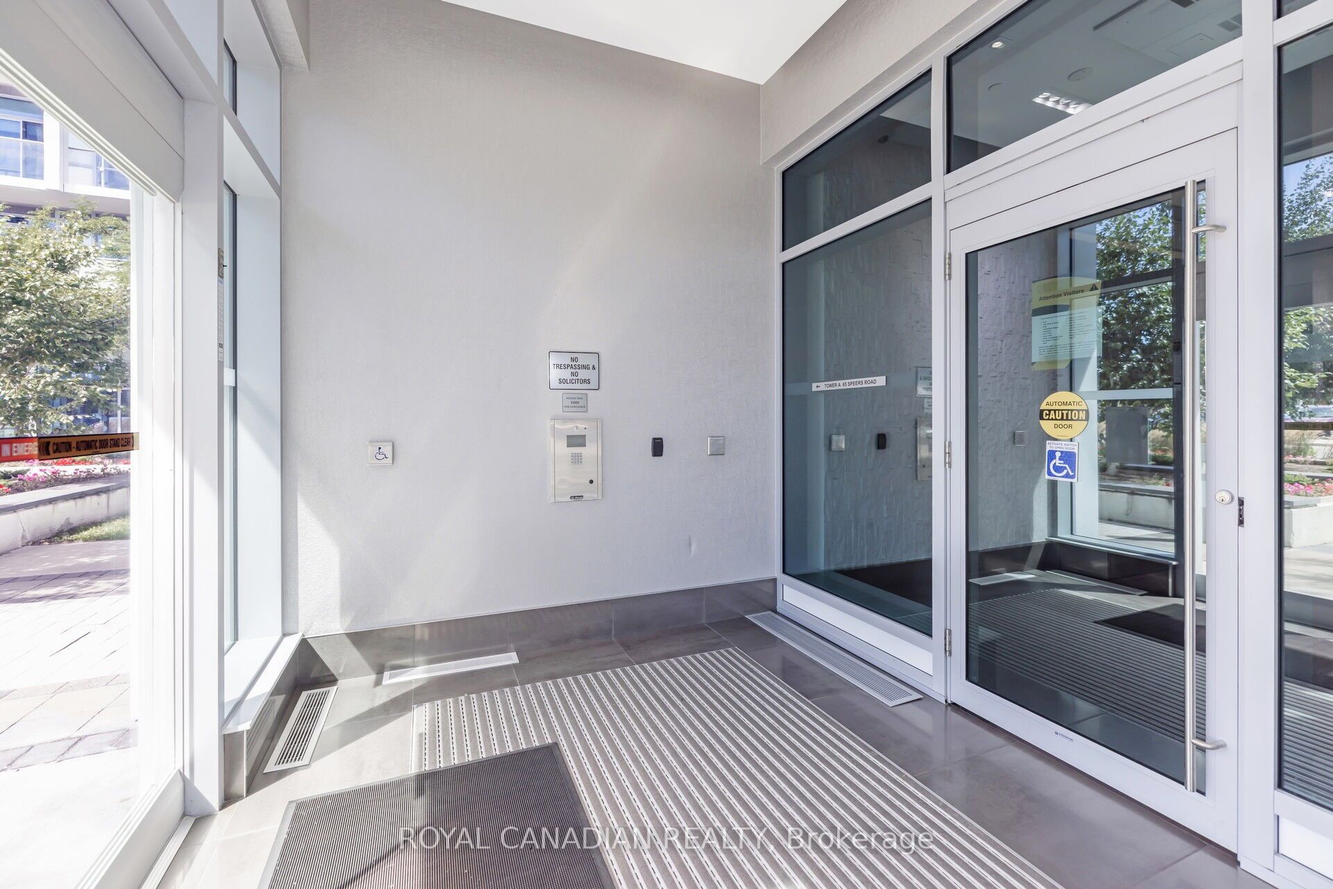 Additional image 3 of 308-55 Speers Road, Oakville, ON, L6K 0H9