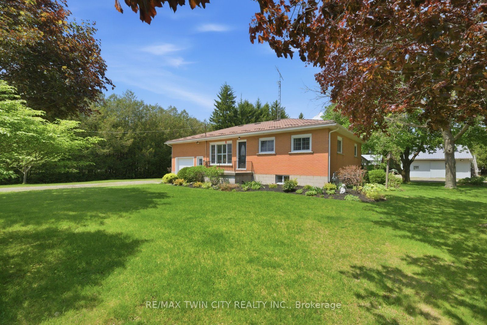 1451 Windham Centre Road, Norfolk, ON, N0E 2A0 photo 2