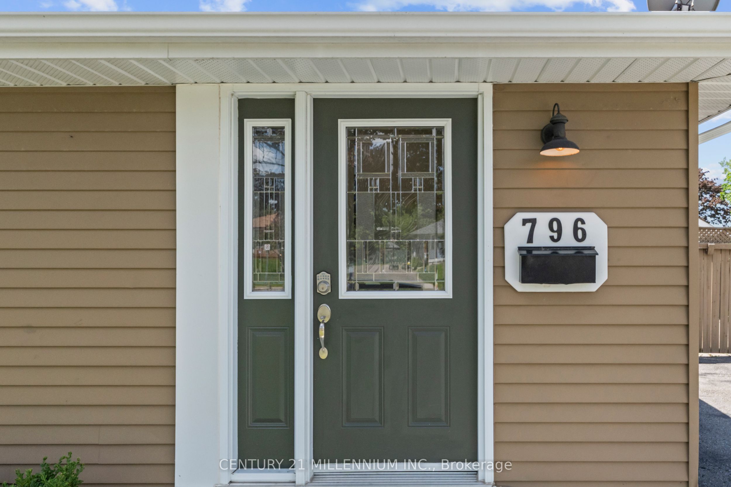 796 Grandview Drive, Oshawa, ON, L1H 7W7 photo 4